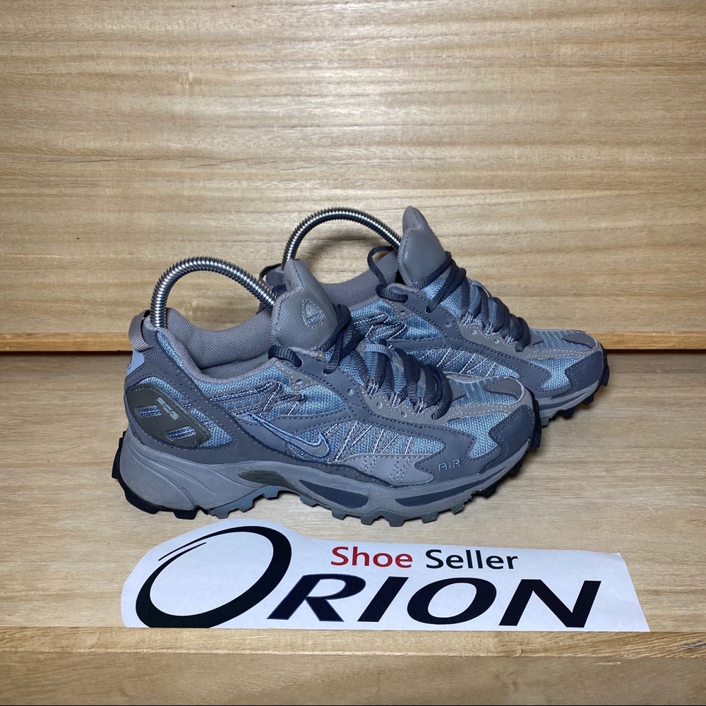 Nike ACG trail running shoes size 7.5